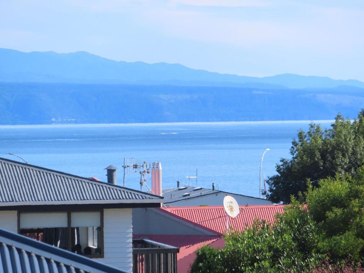 Villa The Tuis Nest à Lac Lac Taupo Extérieur photo